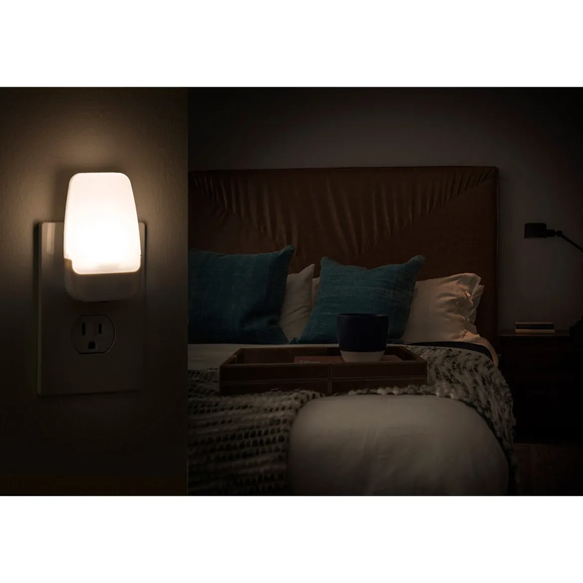 GE Light Sensing LED Night Light, White