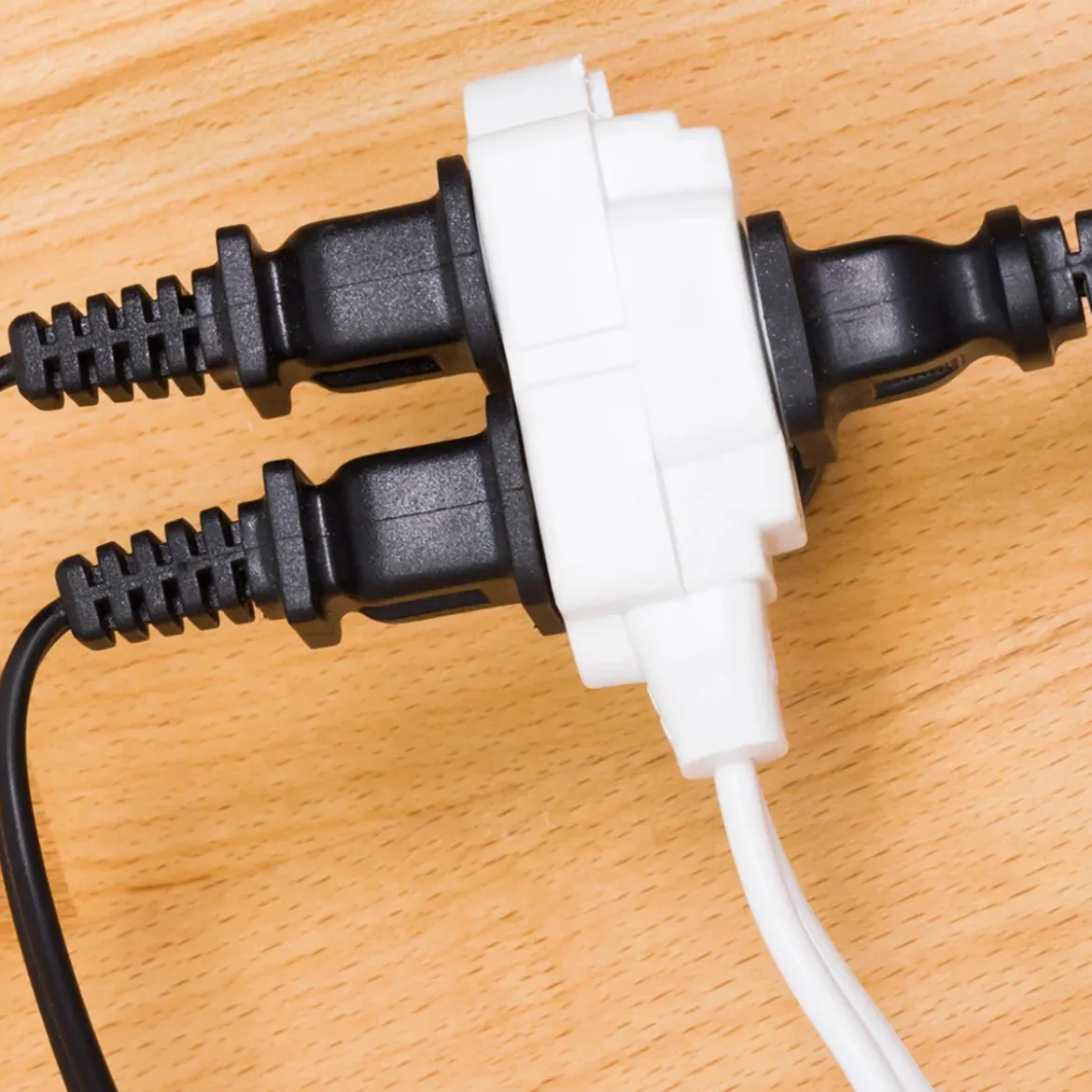 GE 3-Outlet 9ft. Extension Cord with Twist-to-Close Outlets, White