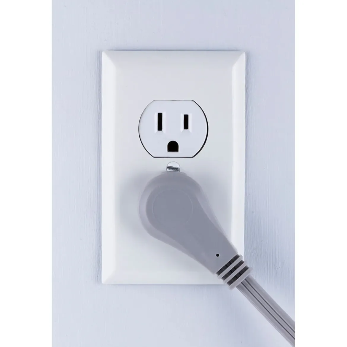 GE 3-Outlet 15ft. Extension Cord with Right-Angle Plug, Gray