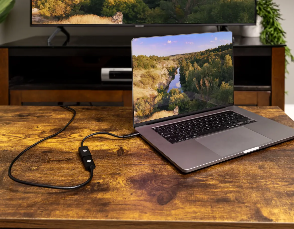 GE USB-C to 4K HDMI Multi-Monitor Adapter, Black