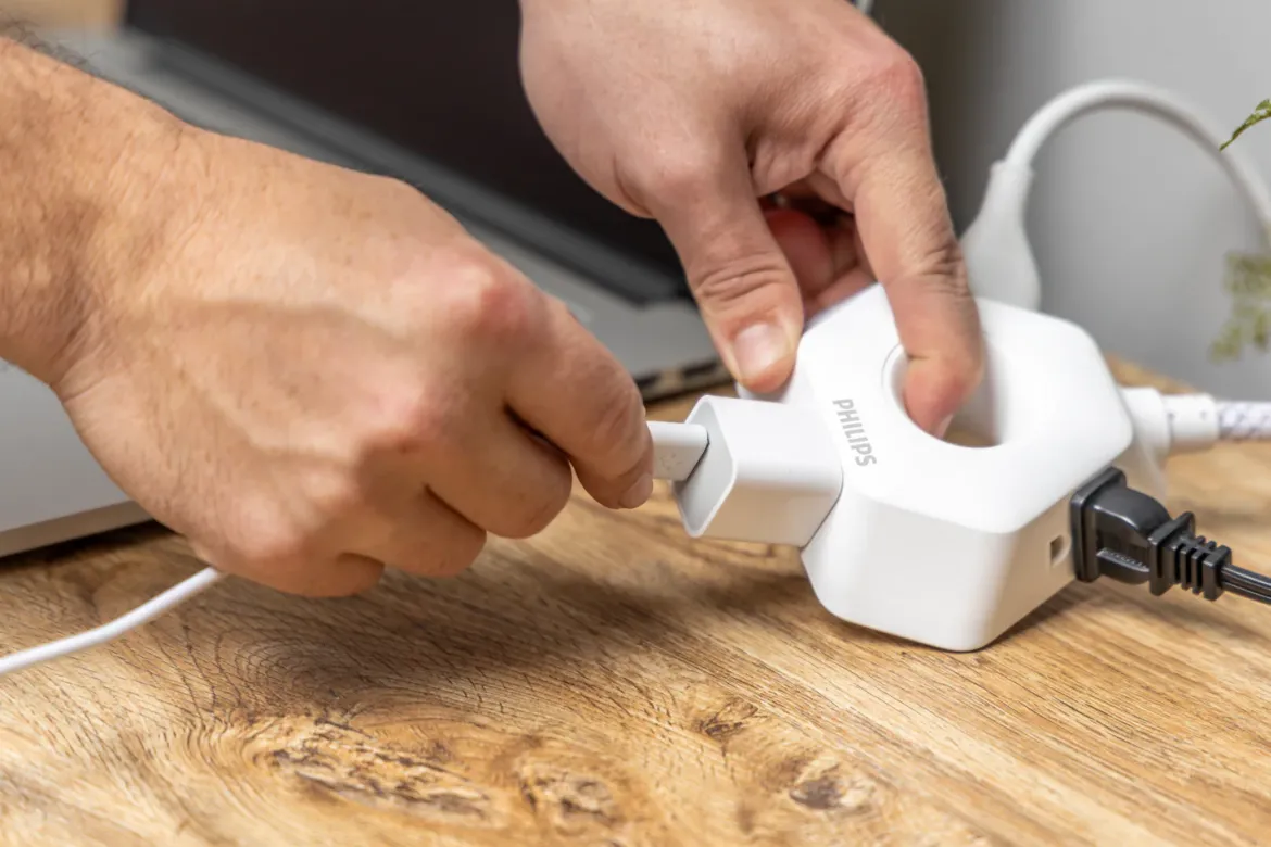 Philips EZGrip Indoor Extension Cord with Multiple 3 Prong Outlets, 4 Ft, White