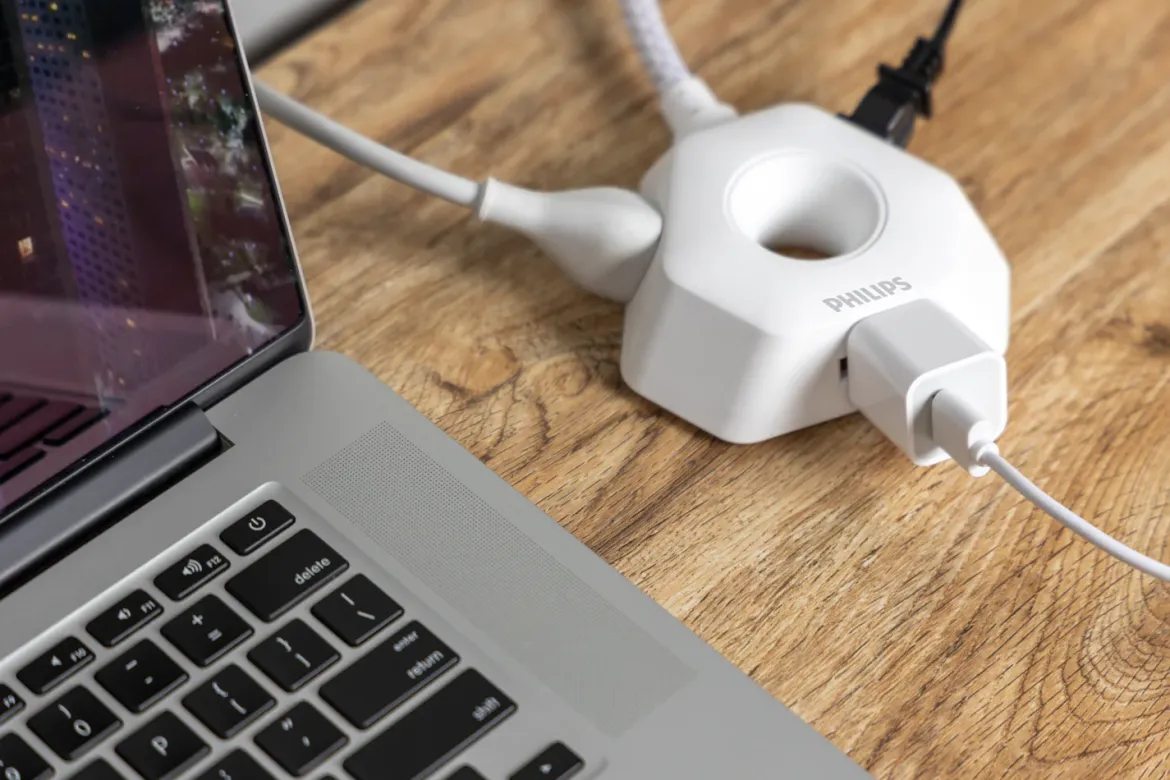 Philips EZGrip Indoor Extension Cord with Multiple 3 Prong Outlets, 4 Ft, White