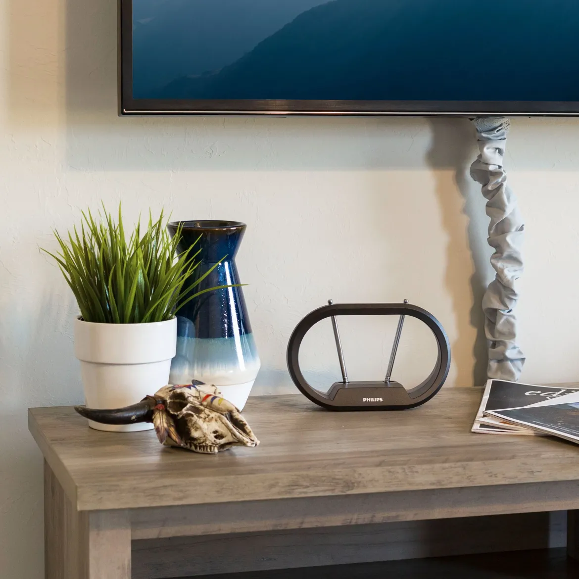 Philips Modern Loop HD Antenna, Black