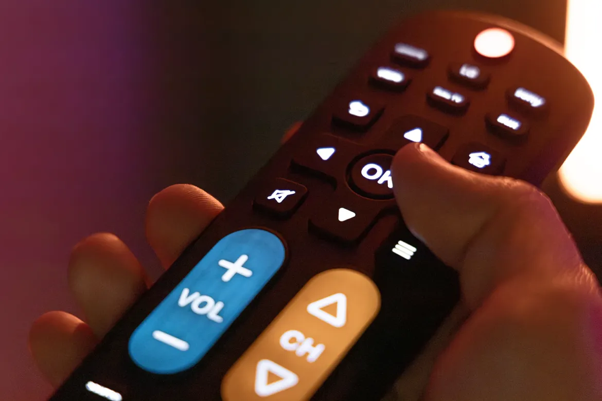Philips OneTouch Universal Remote, 2-Device, Big Buttons, Backlit