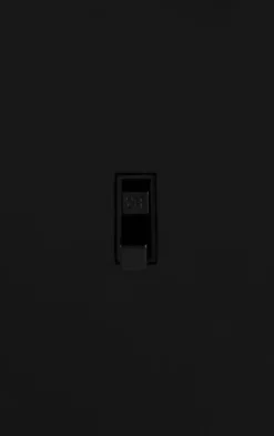 UltraPro Screwless Toggle Switch Wallplate, Black